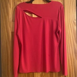 DKNY EUC Womens Long Sleeve Pink Top Size Large with Front Slit
